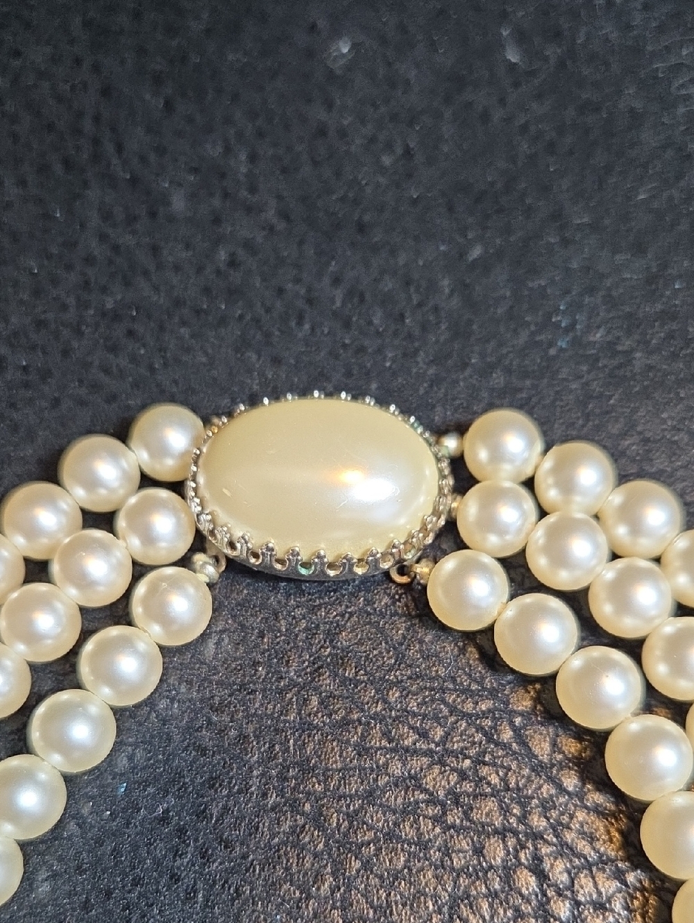 Vintage Stunning Classic Pearl Multi-Strand Necklace - Ivory - Picture 2 of 5